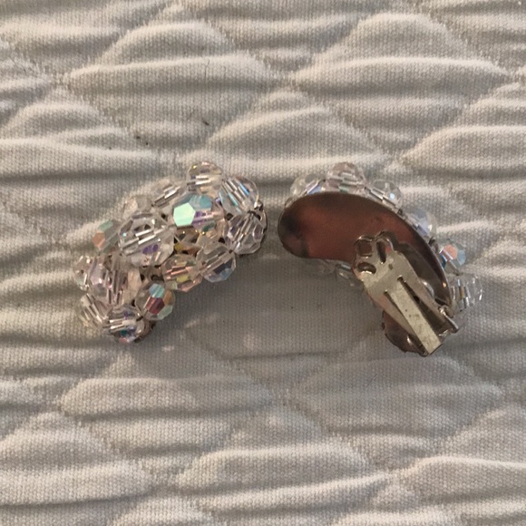 Set of 5 Clear Faceted Clip On Earring and 1 Brooch Pin - Picture 4 of 13